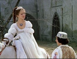 вроде не совсем наша, но тоже с советских времен золушка:)