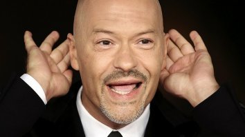 главное этого к делу не подпускать... А то хватит нам уже 9 роты и испоганенного "Обитаемого острова"