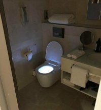 Классный ночник, а срать то куда?