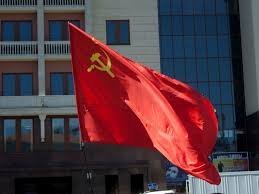 Вот наш флаг. К власовцам не имеющий отношение.