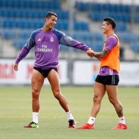 Роналдо : «Да, я гей, зато у меня полно денег».