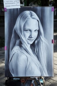 у вас тоже крутые работы - портреты! и мощные комиксы! 
 даже идею будущего комикса вам подскажу "Девочка из Антарктиды"))