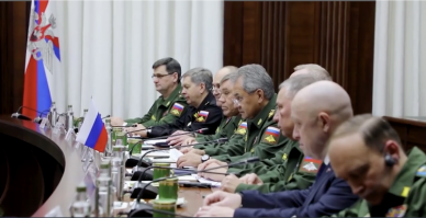 С Армией всё в порядке? Генералы вместо приёма пищи на часок показ "моды" посетили?? Стюардессы специального назначения "внезапно" миллиардные контракты с МО случайно получают?? Бывший уголовник, ныне повар, теперь ситуёвину с Ливией разруливает и в секретных переговорах участвует?? И ещё тысячи вопросов. Когда-то у следаков появились вопросы к МЧС, уже и выемки начались, так твой "маршал" тогда обос*лся до инфаркта. Ну не за горами новый инфаркт..