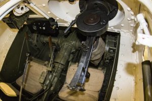 Довольно интересно, но чё, фоток ныне здравствующего "Комсомольца" не нашлось?