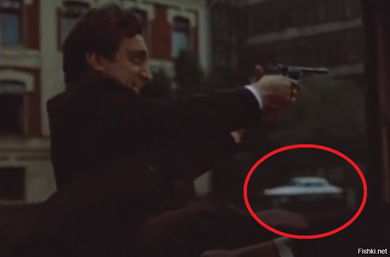 Один из моих любимых фильмов, но "за кадром" в самом фильме столько ..., можно ещё один фильм о киноляпах снимать!