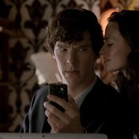 Это Шерлок и у него смартфон.