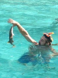 Ладно в плавках был...