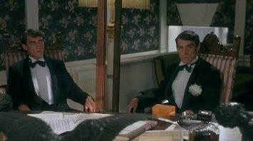 Пользователей сети напугало очень быстрое отражение ребенка в зеркале: видео