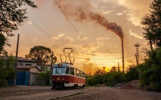 Показалось, что это одна и та же локация, но с разными подписями: