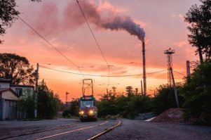 Показалось, что это одна и та же локация, но с разными подписями: