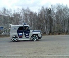 У генерала хлебало лопнет, когда он это увидит на построении... а потом чья-то полковничья жопа займется любовью... и так по нисходящей в геометрической прогрессии