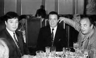 Просто человек, человек - говно! Хамелеон.