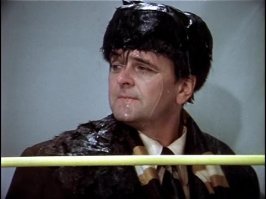 А ты тоже всегда так купаешься?;)