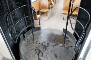 одним словом крутилка самое лучшее место в автобусе было)