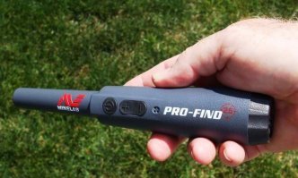 металлодетектор....   вобщем то не сложно догадаться по тексту