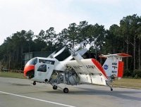 Экспериментальный самолет Vought V-173   Летающий блин   один из первых аппаратов вертикального/укороченного взлета и посадки:

В 1940-х годах американский инженер Чарльз Циммерман создал самолет уникальной аэродинамической схемы, который до сих пор продолжает удивлять не только своим необычным видом, но и летными характеристиками.

oeing Vertol VZ-2   первый в мире летательный аппарат, использующий концепцию поворотного крыла, с вертикальным/укороченным взлетом и посадкой

Первый полет с вертикальным взлетом и зависанием в воздухе был совершен VZ-2 летом 1957 года. После серии успешных испытаний VZ-2 был передан в исследовательский центр NASA в начале 60-х.

Проект НАСА «М2-F1», предназначенный в качестве капсулы для приземления астронавтов, получил прозвище «летающая ванна»

Первый полет этого бескрылого летательного аппарата состоялся 16 августа 1963 года, а ровно через три года в тот же день, состоялся последний.

ВВА-14 советско-итальянского конструктора Роберта Бартини

Настоящее воздушное чудовище с вертикальным взлетом и посадкой, амфибия, экранолет, а также весьма внушительной грузоподъемностью. Жаль, но проект оказался чересчур амбициозным: лишь один из двух произведенных экземпляров сохранился до сих пор и доживает свой век в авиационном музее в подмосковном Монино.