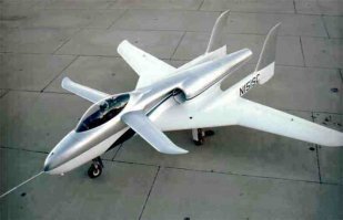 наверно, в эту подборку еще надо добавить опытный штурмовик с ассиметричным крылом