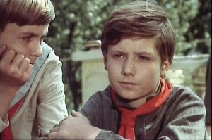 Не...ну был такой пример с Шевкуненко. После карьеры актера подался в банду. И смотрящим вроде не был, но говорят авторитетом пользовался.