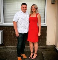 "...похудение на 40 килограммов", -- с трудом верится что она тут весит 60 кг:

Разве что если рост под два метра. ))