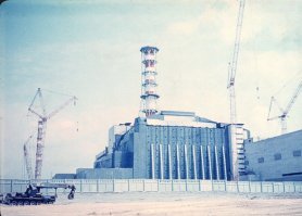 Снимал летом 1987. В левом нижнем углу тот самый робот.