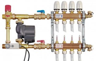Для таких полов нужна система, когда есть труба подачи и труба отвода (обратка) в квартиру. А не когда ваша батарея-змеевик являются проходным элементом комплекса стояк-обратка (труба вошла в квартиру снизу, труба вышла сверху, между ними - батарея). И даже в этом случае такой пол должен быть предусмотрен проектом дома, иначе могут быть косяки.
А для работы такого пола нужен специальный узел водораздачи (см. фото), плюс (возможно) расширительный бак.

В систему горячего водоснабжения врезаться вообще нельзя