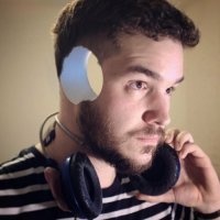 Плюсую за фото рукожопа классического.
А следующие фото актуально вот для этого шедевра Егора Летова
Полные дома   розовых людей
Мокрая мозоль   скользкая сопля
Потные подробности обнаженных тел
Я стреляю наповал -

        сквозь дыру в моей голове
 
Твёрдые шаги,медленный пинцет
Вязкая слюна,лестница в подвал
Кто-то ищет верный повод запретить меня
Он пытается пролезть

        сквозь дыру в моей голове

Кто умеет в дрожь   кто умеет в кайф
Кто умеет вдрызг   кто умеет вскачь
Кто умеет на свободу,кто умеет в плен
Кто умеет наблюдать -

        сквозь дыру в моей голове

Подробности на официальном сайте «Гражданской Обороны»