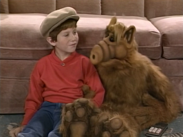 В HD может и нет.
А в приемлемом на трекерах есть - Альф / ALF [S01-04] (1986-1990) DVDRip-AVC | СТС, ОРТ