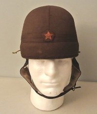 -немецкий экспериментальный( не прижился..вообще)
-японский
-американский М1938
-для игроков одной белорусской народной игры
-киношный "немецкий танковый шлем" он же крашенный шлем для мотоспорта