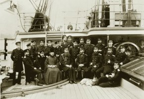 Вроде учёные, а без мужика в рясе никуда....