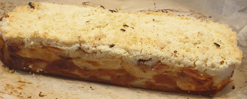 Было минут 30 свободных, сделал. Выглядит хорошо. Запах хороший. Пересыпал еще 2 слоя корицей. Остынет -- будем кушать. На фото только пергамент развернул. С пылу, с жару :)