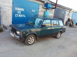 Был точно такой же багажник. Распилил его пополам и вварил пруты. Сделал его на всю длину крыши Четвёрки. Продал вместе с машиной.