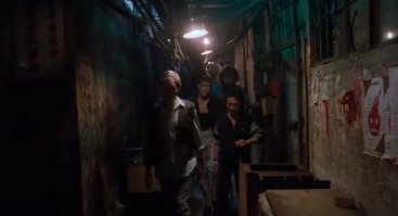 В фильме "Кровавый спорт" с Ван Даммом там проходили бои и есть кадры где они идут на чемпионат по этим переходам.