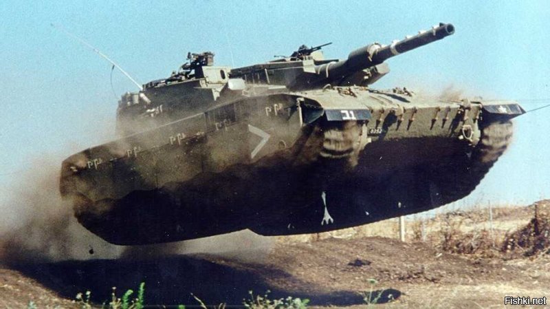 "Так сложилось, что советско-российские танки единственные умеют прыгать на трамплинах" 

ню-ню