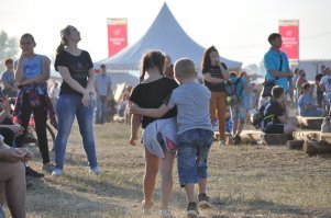 Брат с сестрой