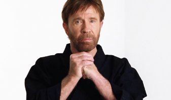 Бедный Чук. Как же его жизнь поломала...