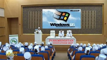 В Туркменистане шестой день празднуют публикацию книги президента об алабаях