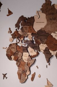 Что за хрень на карте? Это кто такой смелый, что Россию разделил на части?