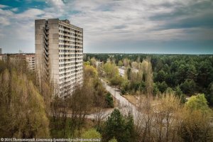 Без таких шестнадцатиэтажек пустоваты планы. Можно было найти для съемок несколько таких домов. Хотя впечатлило обилие и разнообразие техники именно тех лет.
