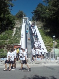 Или эта (эскалатор).