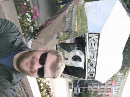 А с какого перепуга вы решили что ваши фантазии имеют хоть какое-то отношение к реальности? Если у вас перед глазами розовые пони кушают акции Газпрома и какают долларами, это не значит в России за 15 000 рублей (видимо вы таких денег и в руках держали, если так неадекватно оцениваете их покупательную способность) можно купить все вами обозначенное. Перечитайте мой комментарий столько раз, сколько потребуется ограниченному разуму для его адекватного восприятия, и тогда (может быть, но лично я в вас не верю) вы поймёте что речь идёт о совершенно конкретном событии имевшем место быть в строго ограниченном времени, в рамках озвученной задачи и суммы, с заранее существующими входными данными. А все что вы себе напридумывали, есть только в больном воображении и не имеет отношения к реальности. А вот поездка Казань - Кемерово, действительно была, и в эти конкретные три дня (и две ночи) бюджет не превысил 10к рублей. Таки вот вам свежее фото из Кемерово.