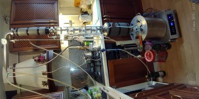 Ещё как зависит! На тех аппаратах, что на фото, на выходе "головы" плавно перетекающие в "хвосты". На моём дорогом аппарате, уже при первом перегоне "тело" идёт 97 .