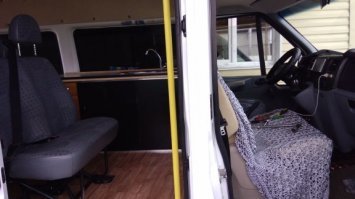 В этом году сам переделывал из пассажирского Форда. Полноценных, положительных мест 3, газ, вода 100л., два преобразователя на 500 и 1500ватт, дополнительный аккумулятор 95ам.ч, туалет-био. Душ и много ящиков делать не стал, уж очень в короткие сроки надо было уложиться, а самое главное сохранить конструкцию для дальнейшей эксплуатации после путешествия,  как автобус. Много фото нет, нашел пару не обессудьте.