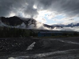 Там, где звенит тишина: головокружительные горные пейзажи Макса Райва