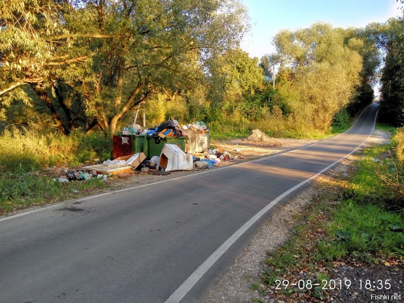 если, я хочу в чистом мире жить, а соседи крутят у виска пальцем, в то время как я плачу за вывоз мусора за год вперёд авансом, то я рукодим гешафтом по твоему??