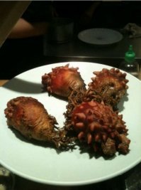 Как родившийся в Приморье официально заявляю - на четвертой фотографии это ТРЕПАНГ или как его еще называют "Морской огурец"