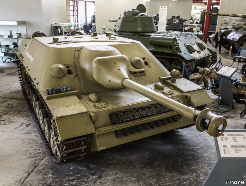 Jagdpanzer 4