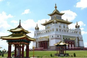 Э, э, хурул, дацан забыли!