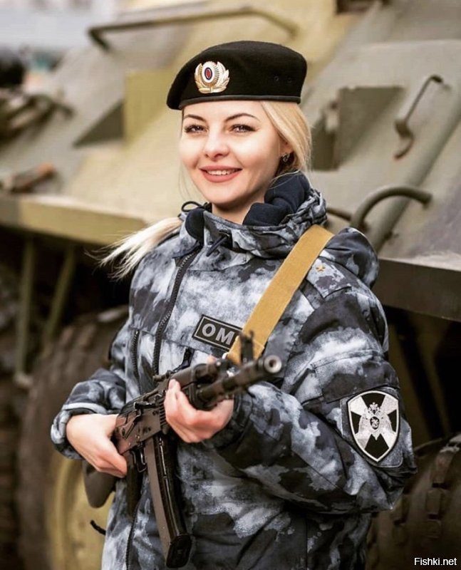 Такие полицейские мне нравятся больше.