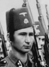 Отдаленно. Скорее всего это связанно с типичностью лица. Х.з.