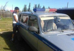 Ослиной мочой разбавляет бензин...